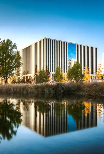 Imagen del campus de Hangzhou que ilustra el bloque Estudia en China